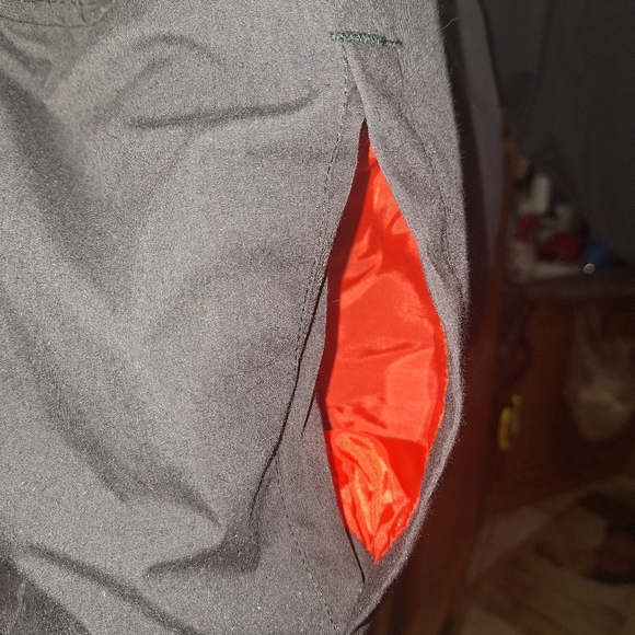 Tonkin Inc CAT Black Insulated Bomber Jacket with Red Accents In A Size XXL. - Picture 2 of 9